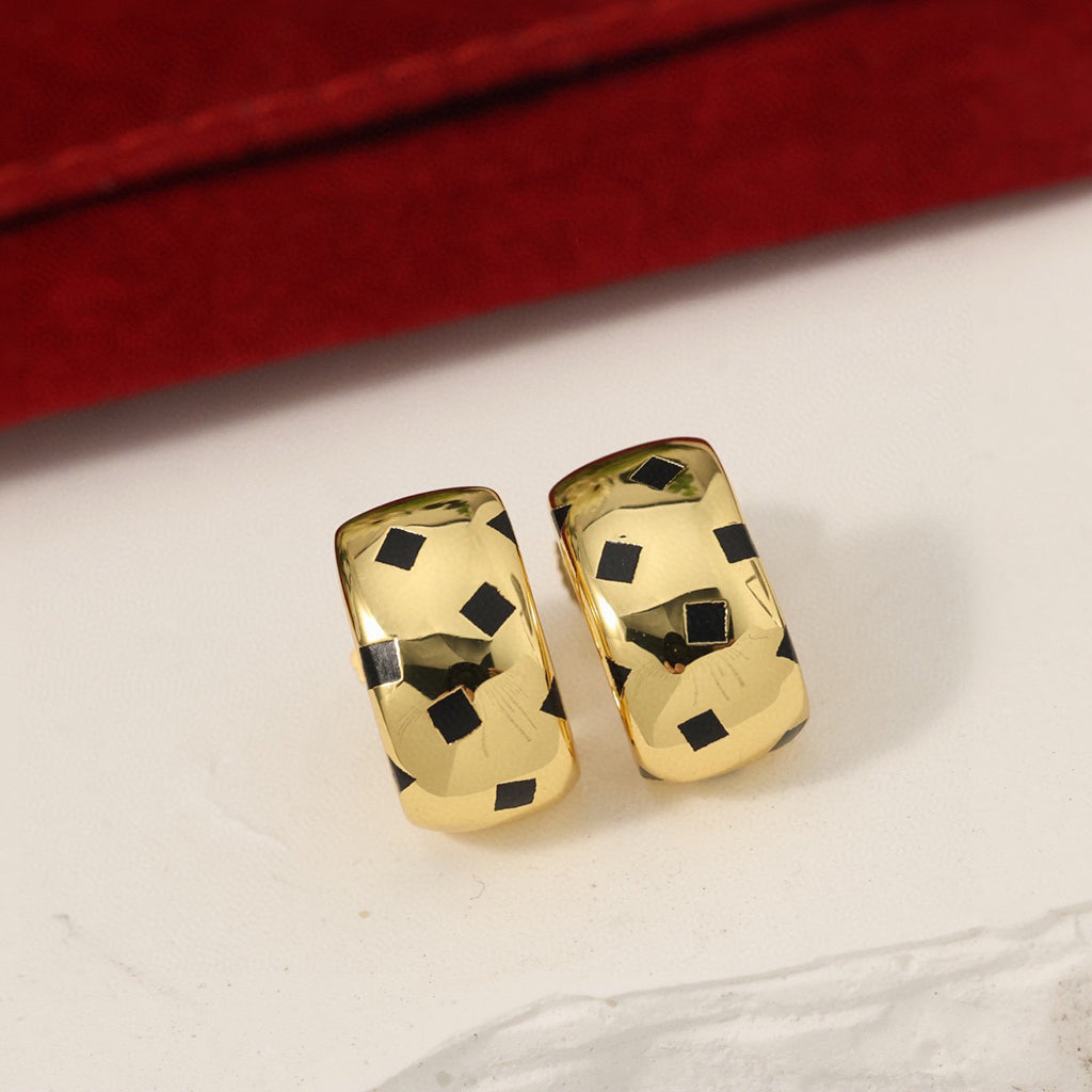 {"[Resenly Jewelry]PANTHERE MINI EARRINGS": "[Resenly Jewelry] パンテール ミニ イヤリング"}