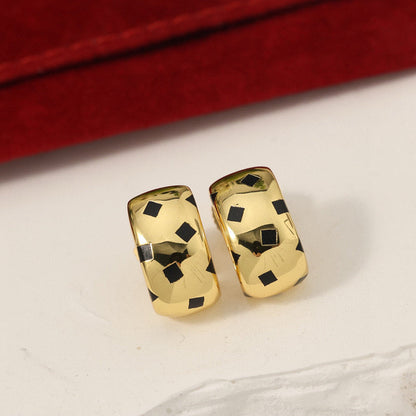 {"[Resenly Jewelry]PANTHERE MINI EARRINGS": "[Resenly Jewelry] パンテール ミニ イヤリング"}