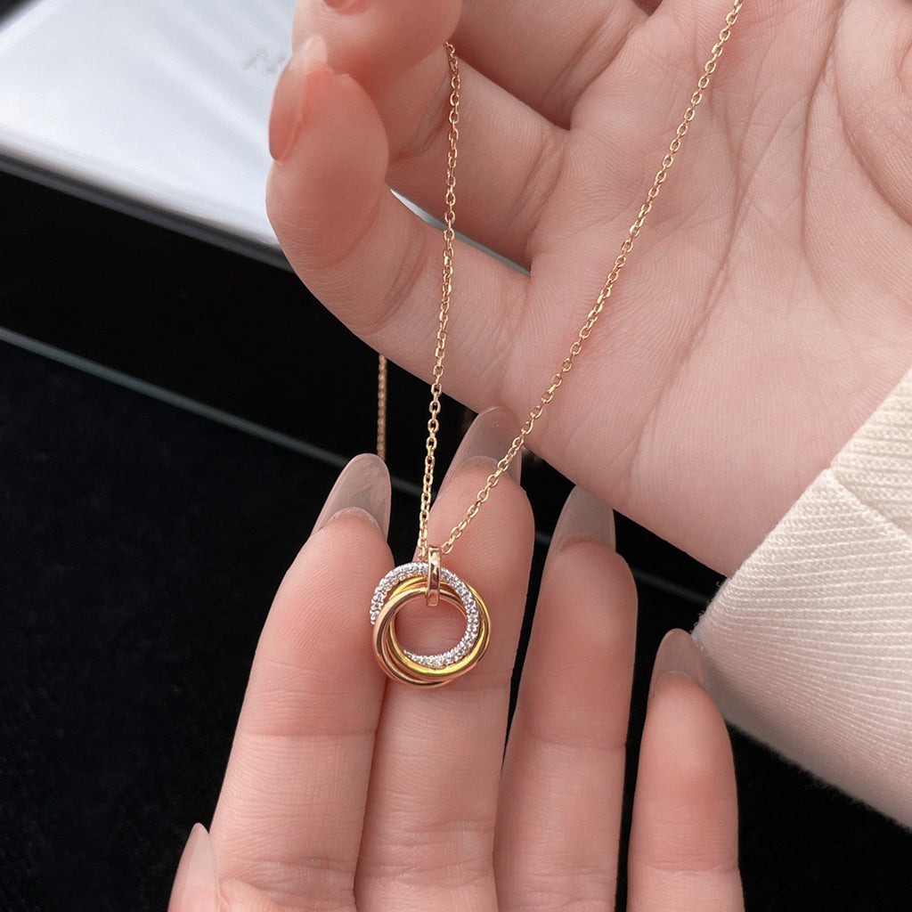 {
  "[Resenly Jewelry]TRINITY SMALL NECKLACE": "【Resenly Jewelry】トリニティ スモール ネックレス"
}