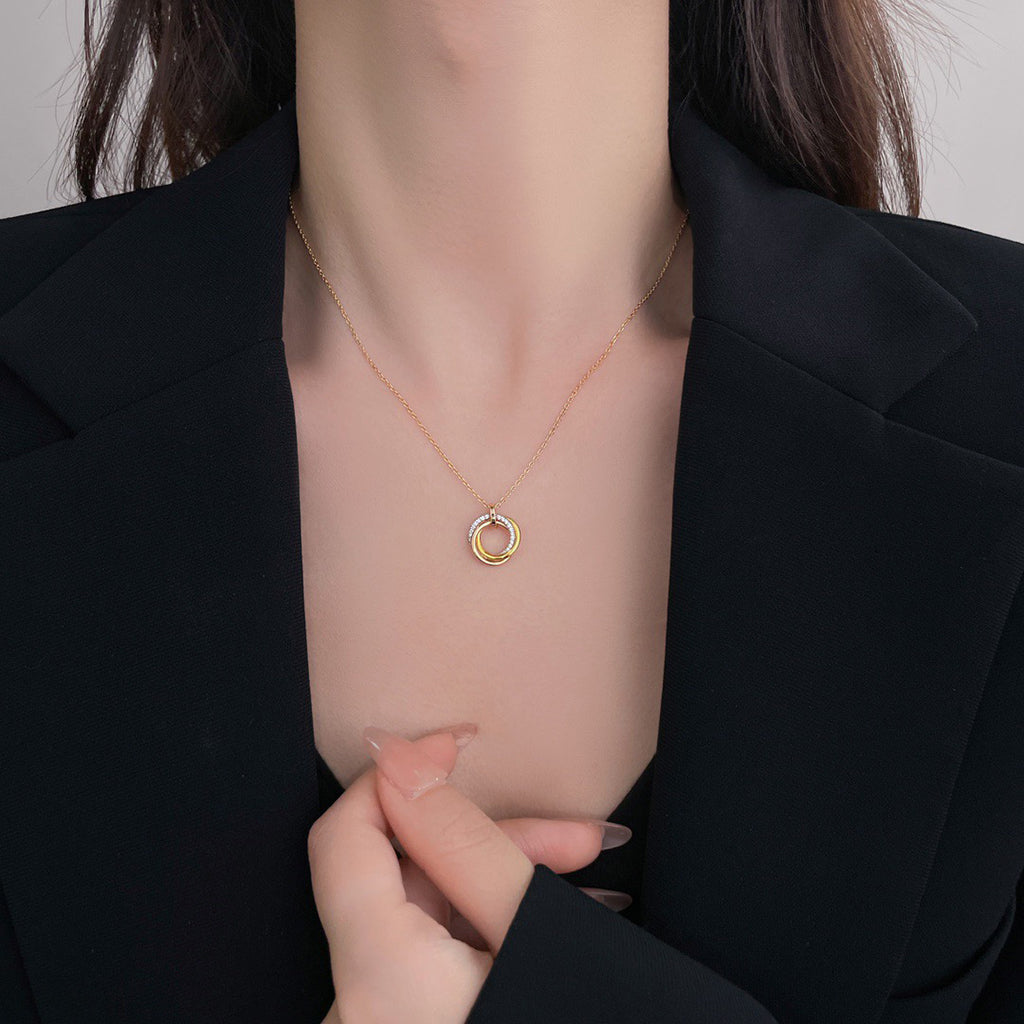 {
  "[Resenly Jewelry]TRINITY SMALL NECKLACE": "【Resenly Jewelry】トリニティ スモール ネックレス"
}