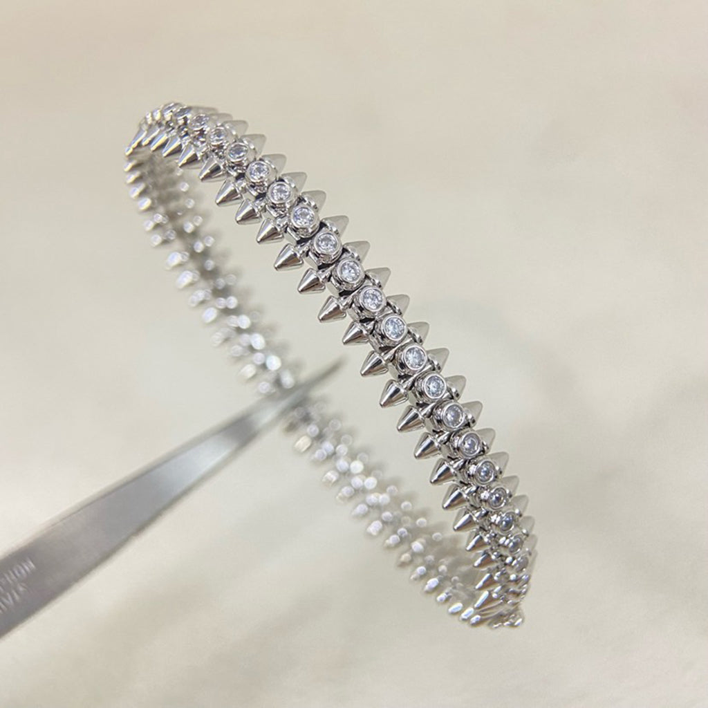 {
"Resenly Jewelry": "Resenly Jewelry",
"CLASH  BRACELET 8MM DIAMONDS": "CLASH ブレスレット 8MM ダイヤモンド"
}
