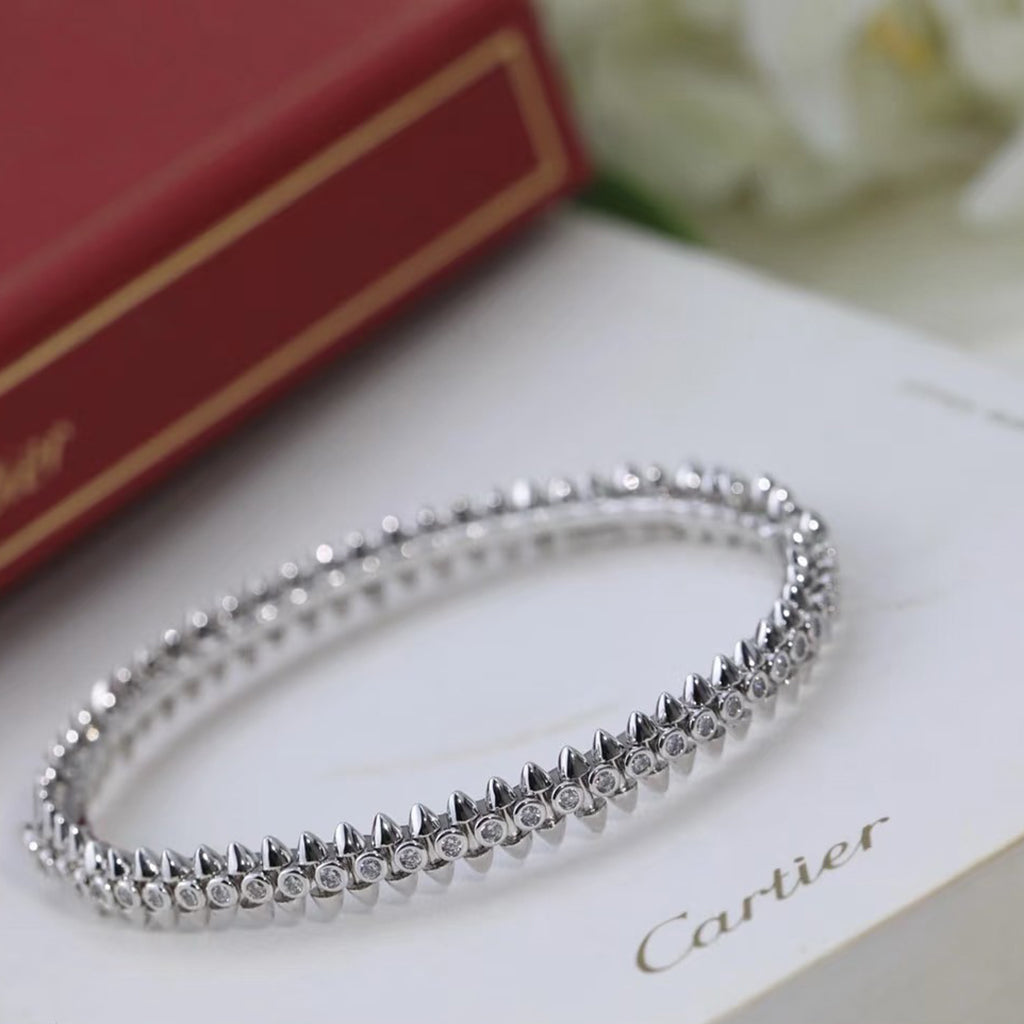 {
"Resenly Jewelry": "Resenly Jewelry",
"CLASH  BRACELET 8MM DIAMONDS": "CLASH ブレスレット 8MM ダイヤモンド"
}