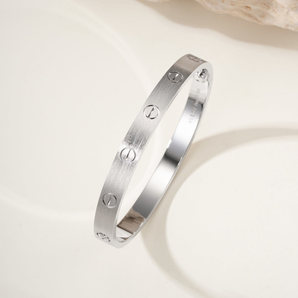 {"[Resenly Jewelry]LOVE BRACELET 6.1MM BRUSHED": "[Resenly Jewelry] ラブブレスレット 6.1mm ブラッシュド"}