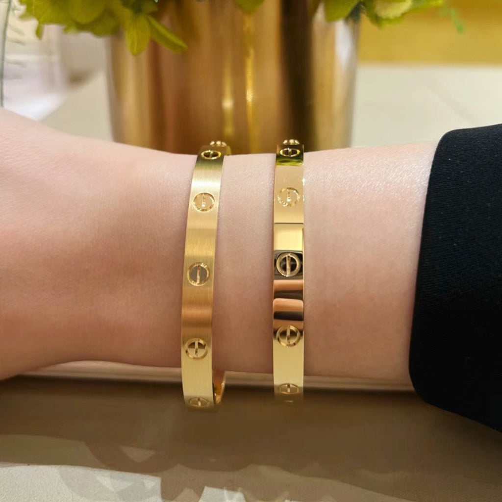 {"[Resenly Jewelry]LOVE BRACELET 6.1MM BRUSHED": "[Resenly Jewelry] ラブブレスレット 6.1mm ブラッシュド"}