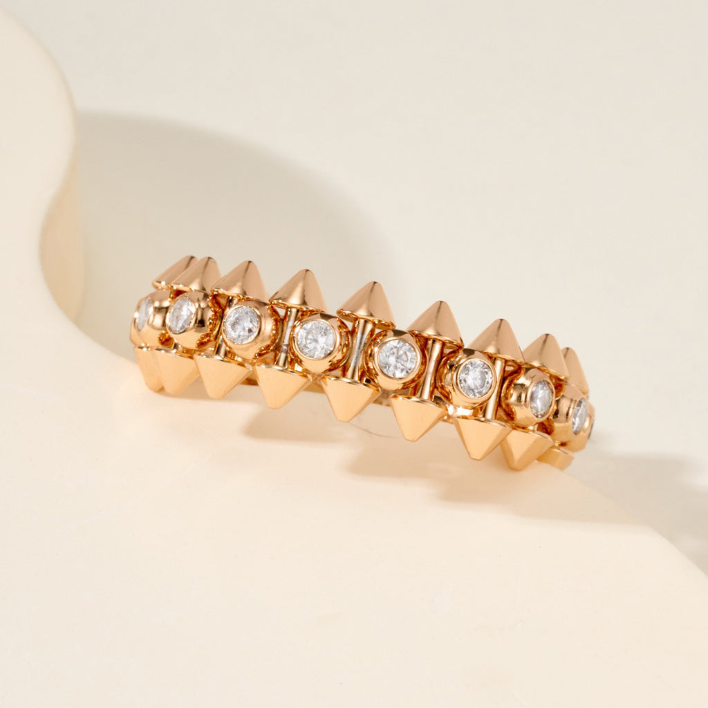 {
  "Resenly Jewelry": "レゼンリー・ジュエリー",
  "CLASH 6.8MM DIAMOND MEDIUM RING": "クラッシュ 6.8MM ダイヤモンド ミディアムリング"
}