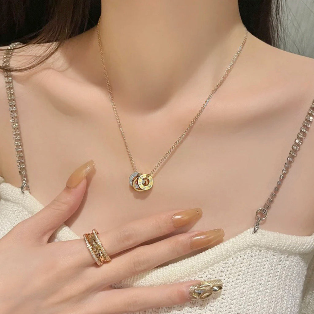 {
  "[Resenly Jewelry]": "[リゼンリー・ジュエリー]",
  "LOVE 6 DIAMOND PENDANT NECKLACE": "LOVE 6ダイヤモンド・ペンダント・ネックレス"
}
