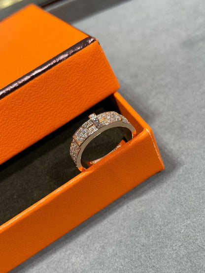 {
"Resenly Jewelry": "Resenly Jewelry",
"KELLY PINK GOLD DIAMOND RING": "KELLY ピンクゴールド ダイヤモンドリング"
}