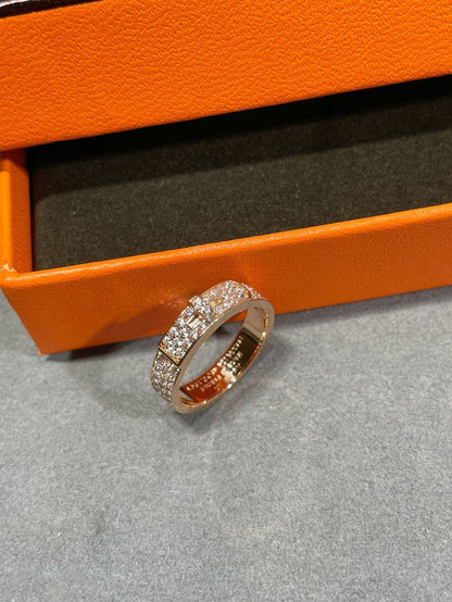 {
"Resenly Jewelry": "Resenly Jewelry",
"KELLY PINK GOLD DIAMOND RING": "KELLY ピンクゴールド ダイヤモンドリング"
}