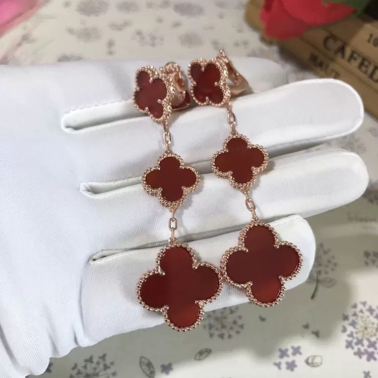 {
  "Resenly Jewelry": "Resenly Jewelry",
  "CLOVER 3 MOTIF CARNELIAN DROP EARRINGS": "クローバー 3モチーフ カーネリアン ドロップピアス"
}