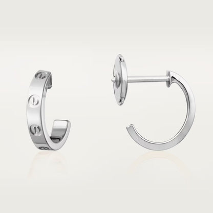 {
  "Resenly Jewelry": "Resenly Jewelry",
  "LOVE EARRINGS 2.65 MM NO DIAMOND SMALL": "LOVE イヤリング 2.65 MM ダイヤモンドなし スモール"
}