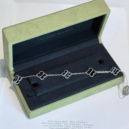{
"[Resenly Jewelry] CLOVER 5 MOTIF PULSAR STONE BRACELET COLLECTION": "[Resenly Jewelry] クローバー 5モチーフ パルサーストーン ブレスレットコレクション"
}