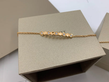 {
  "Resenly Jewelry": "Resenly Jewelry",
  "BEE LOVE BRACELET DIAMOND": "BEE LOVE ダイヤモンドブレスレット"
}