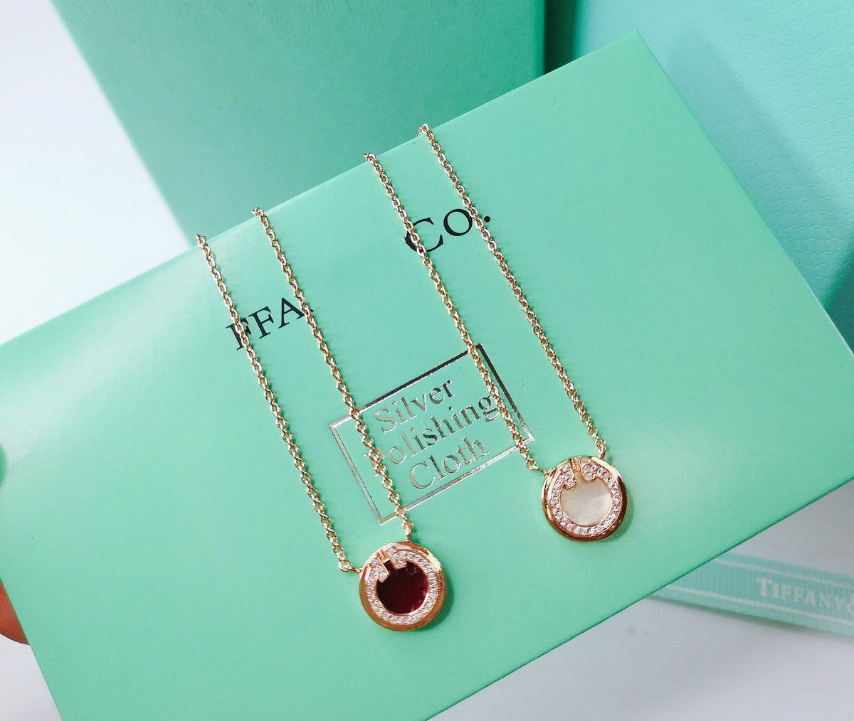 [Resenly Jewelry]DIAMOND AND MOTHER PEARL CIRCLE NECKLACE PENDANT