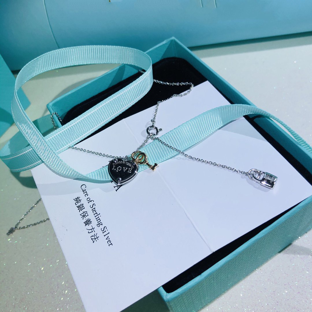 [Resenly Jewelry]LOVE HEART TAG KEY NECKLACE