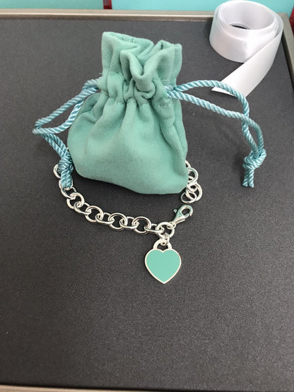 {
  "Resenly Jewelry": "リズンリー ジュエリー",
  "HEART TAG BRACELET SILVER MEDIUM": "ハートタグ ブレスレット シルバー ミディアム"
}