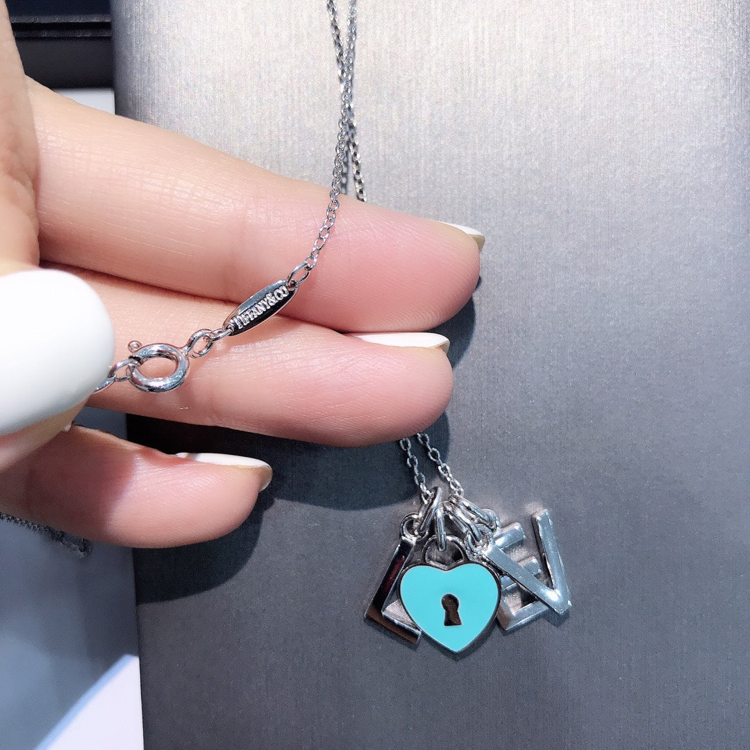 [Resenly Jewelry]COLLAR LOVE PLATA NECKLACE