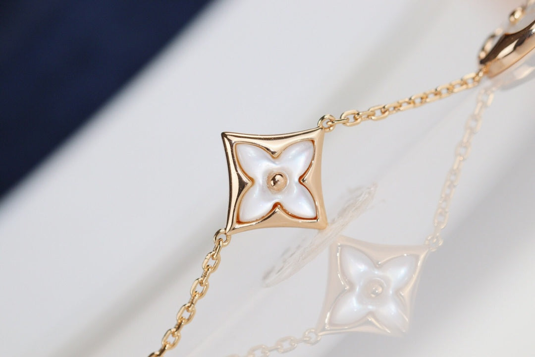 [Resenly Jewelry] リーフクローバーブレスレット