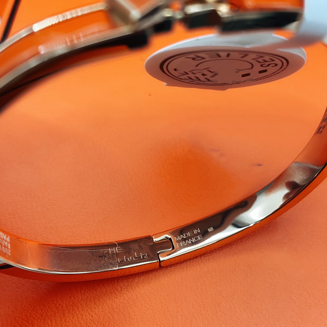 [Resenly Jewelry]CLASSIC HM CLIC RED 8MM ENAMEL BRACELET