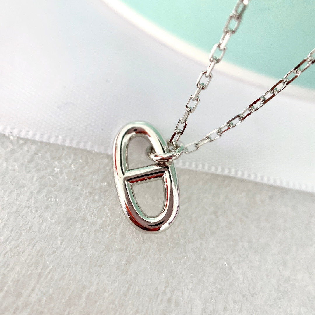 {
  "Resenly Jewelry": "Resenly Jewelry",
  "HM PIG NOSE NECKLACE": "HM ピッグノーズ ネックレス"
}