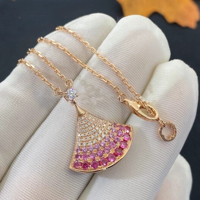 {
  "Resenly Jewelry": "レゼンリー・ジュエリー",
  "DREAM NECKLACE PINK GOLD PINK DIAMOND": "ドリームネックレス ピンクゴールド ピンクダイヤモンド"
}