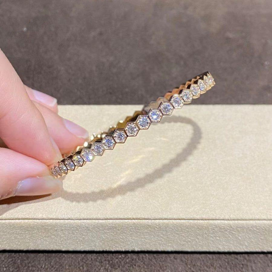{
  "Resenly Jewelry": "Resenly Jewelry",
  "BEE LOVE GOLD BRACELET FULL DIAMOND": "BEE LOVE ゴールドブレスレット フルダイヤモンド"
}