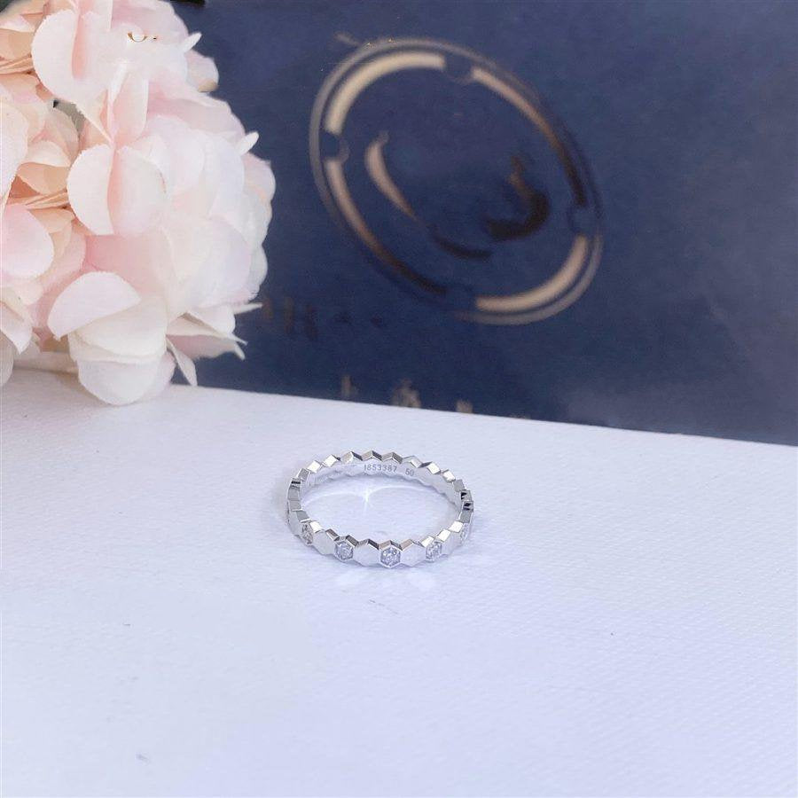 {"[Resenly Jewelry]BEE LOVE RING SILVER DIAMOND": "【Resenly Jewelry】BEE LOVE リング シルバー ダイヤモンド"}