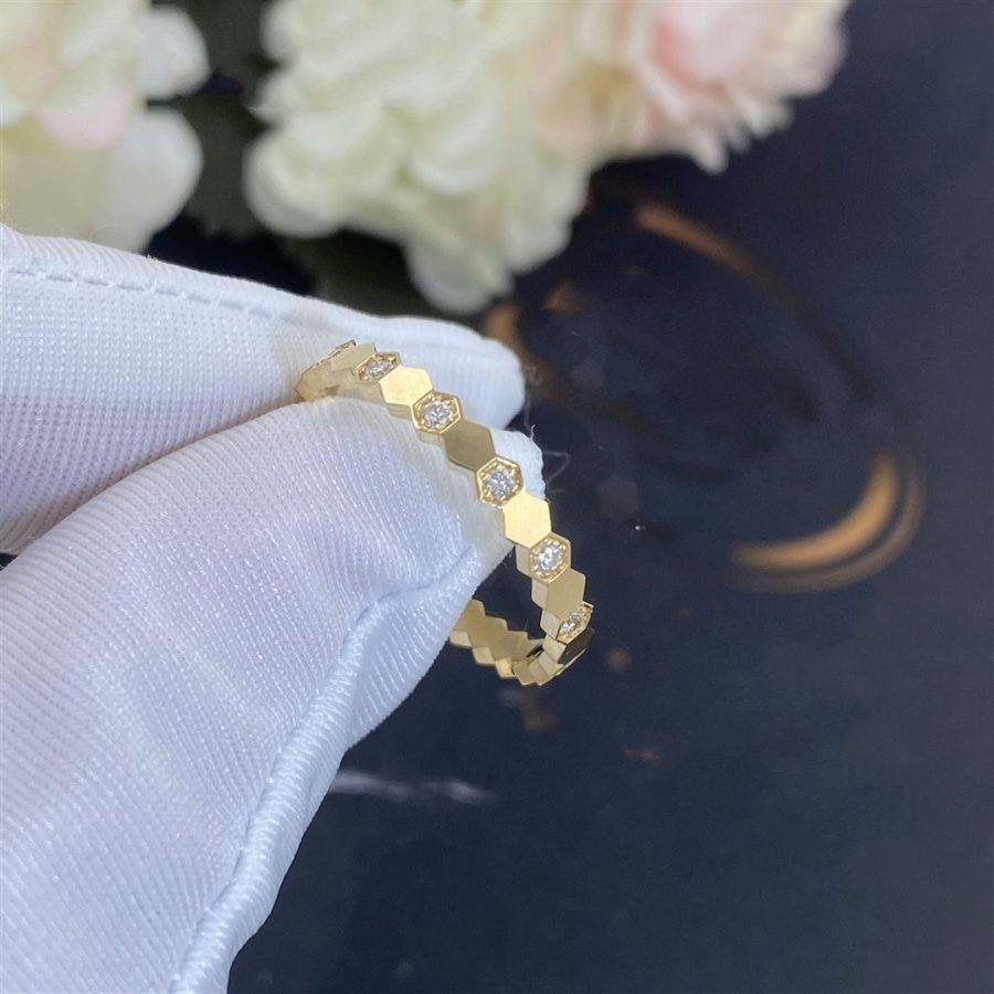 {
  "Resenly Jewelry": "Resenly Jewelry",
  "BEE LOVE RING GOLD DIAMOND": "BEE LOVE リング ゴールド ダイヤモンド"
}