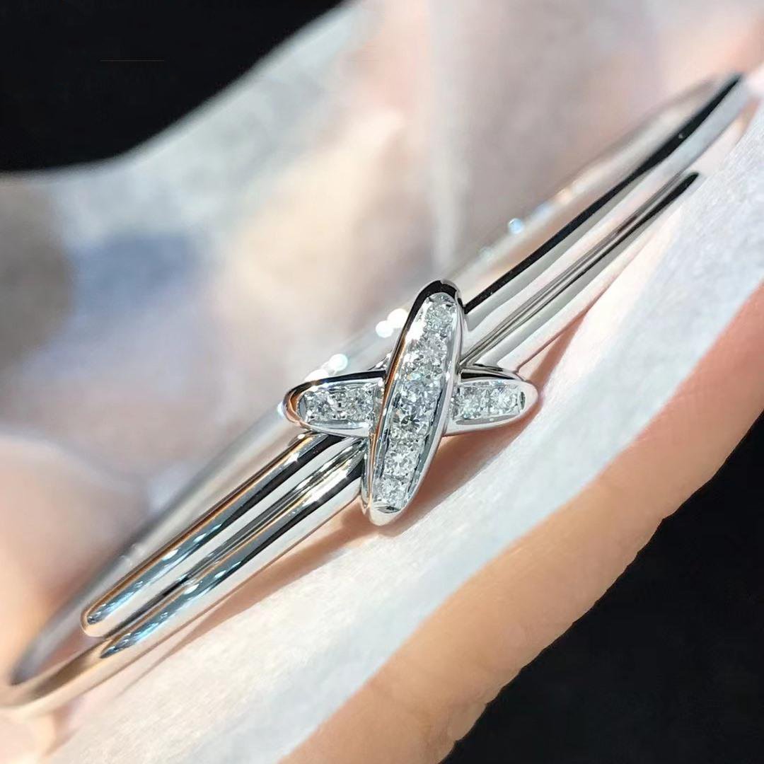 {
  "Resenly Jewelry": "Resenly Jewelry",
  "JEUX DE BRACELET SILVER DIAMONDS": "JEUX DE ブレスレット シルバーダイヤモンド"
}