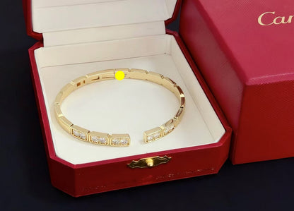 {
  "Resenly Jewelry": "レゼンリー・ジュエリー",
  "LOVE DIAMOND OPEN BRACELET": "ラブ ダイヤモンド オープン ブレスレット"
}