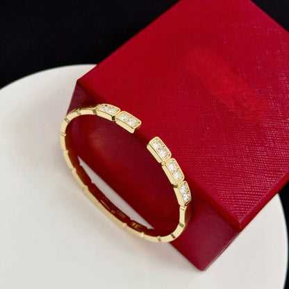 {
  "Resenly Jewelry": "レゼンリー・ジュエリー",
  "LOVE DIAMOND OPEN BRACELET": "ラブ ダイヤモンド オープン ブレスレット"
}