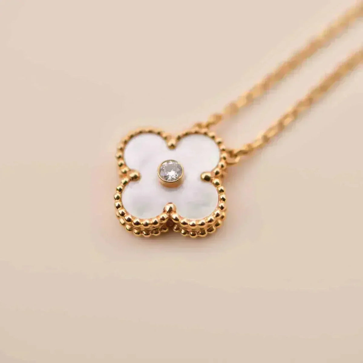 [Resenly Jewelry] クローバー 15mm ダイヤモンド ホワイトフリティラリア ネックレス