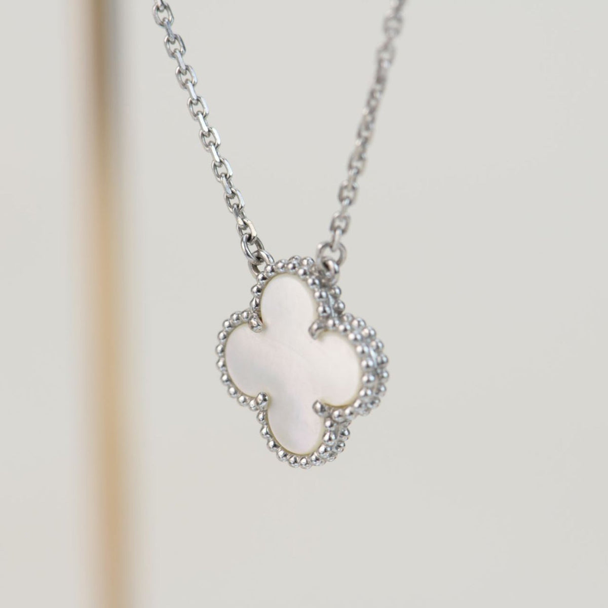 [Resenly Jewelry]クローバー 15MM ホワイトマザーオブパール シルバー