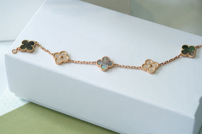 [Resenly Jewelry] CLOVER 5 MOTIF GRAY MOP BRACELET COLLECTION