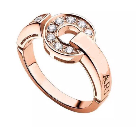 {
  "Resenly Jewelry": "レゼンリー・ジュエリー",
  "DREAM RING DIAMOND PINK GOLD": "ドリームリング ダイヤモンド ピンクゴールド"
}