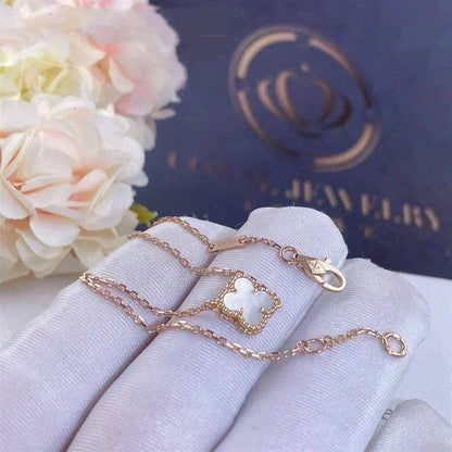 {
  "Resenly Jewelry": "Resenly Jewelry",
  "CLOVER WHITE MOP SINGLE FLOWER BRACELET": "クローバー ホワイトMOP シングルフラワーブレスレット"
}