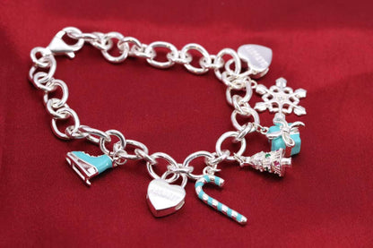 {
  "Resenly Jewelry": "Resenly Jewelry",
  "CHRISTMAS SILVER BRACELET": "クリスマス・シルバーブレスレット"
}