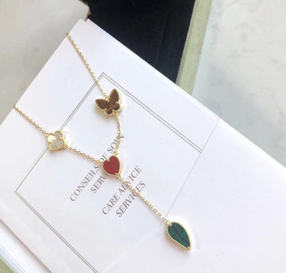 {
  "Resenly Jewelry": "Resenly Jewelry",
  "LUCKY SPRING 4 MOTIFS ROSE GOLD NECKLACE": "LUCKY SPRING 4モチーフ ローズゴールド ネックレス"
}