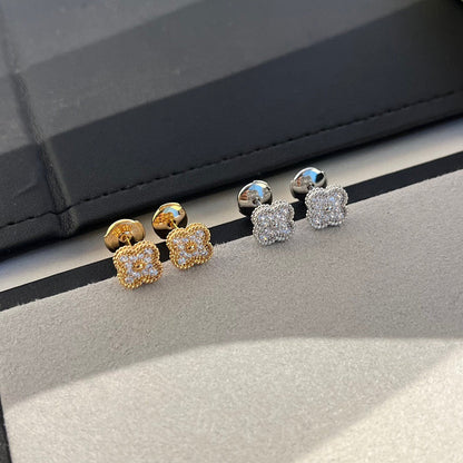 [Resenly Jewelry] クローバー ミニ ダイヤモンド スタッドピアス