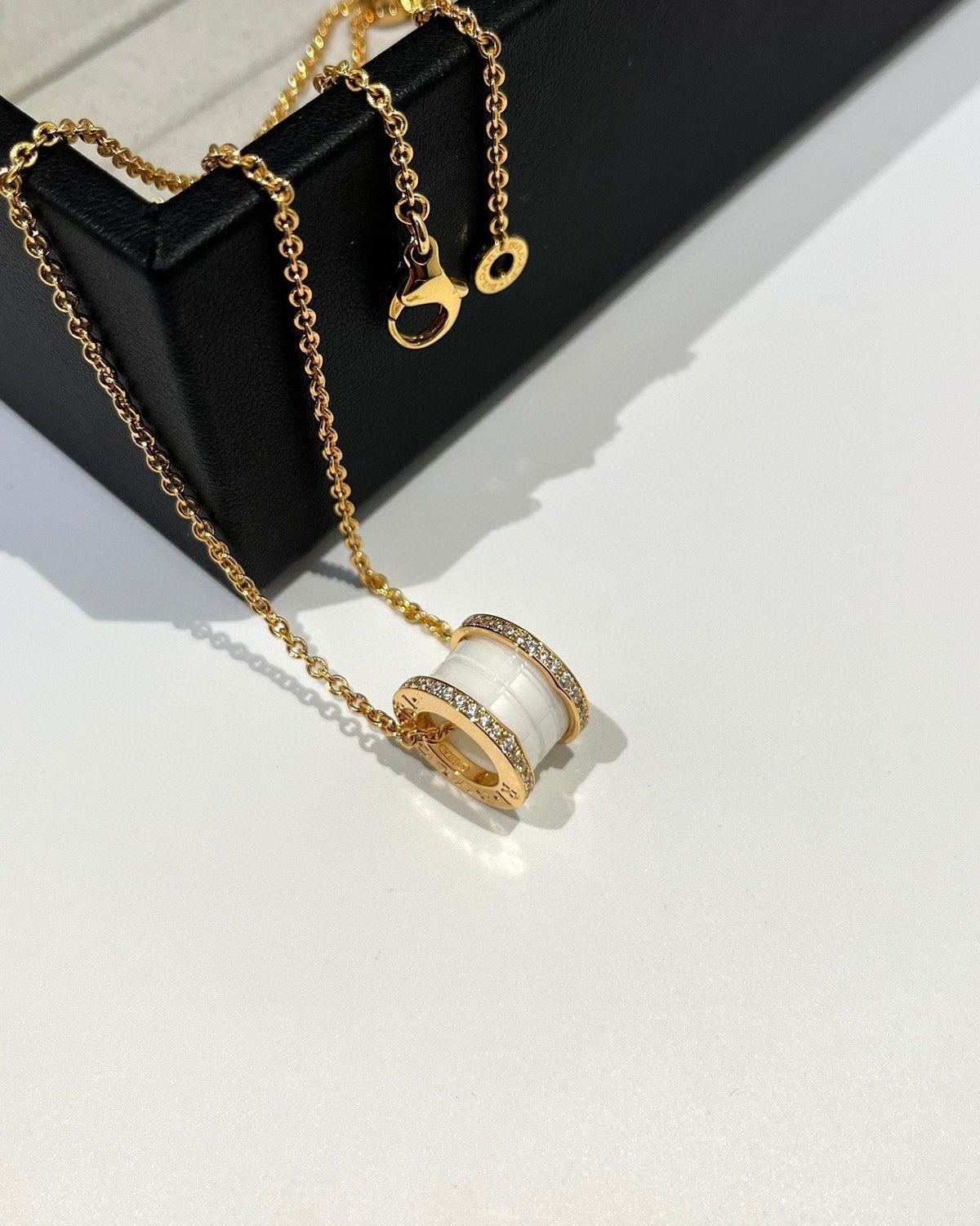 [Resenly Jewelry]ZERO 1 WHITE CERAMIC DIAMOND PINK GOLD NECKLACE